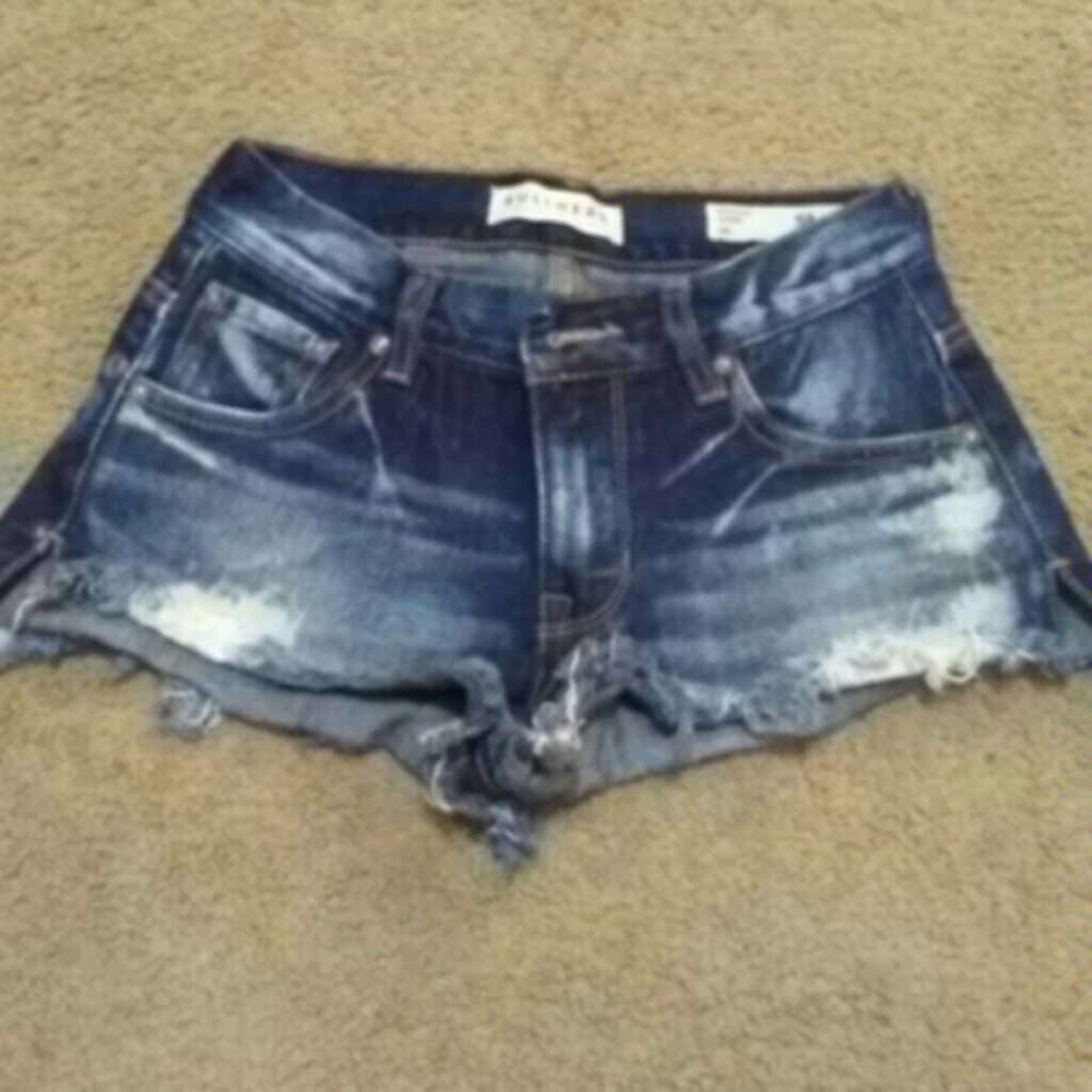 Bullhead slouchy short